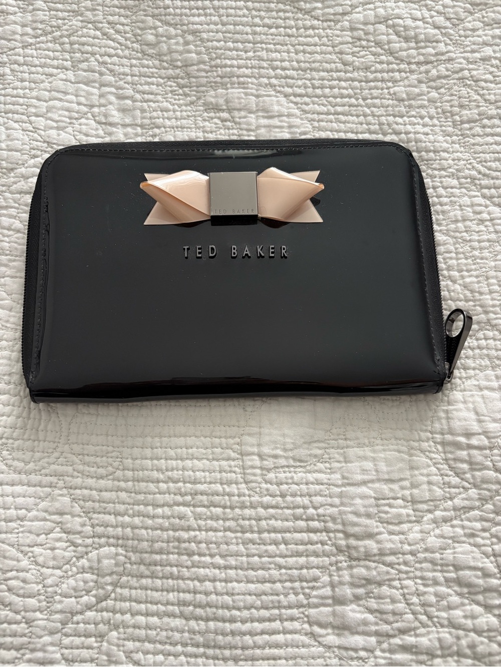 Ted Baker London Black Patent Bow Zip-Around Case/Clutch/Wallet
